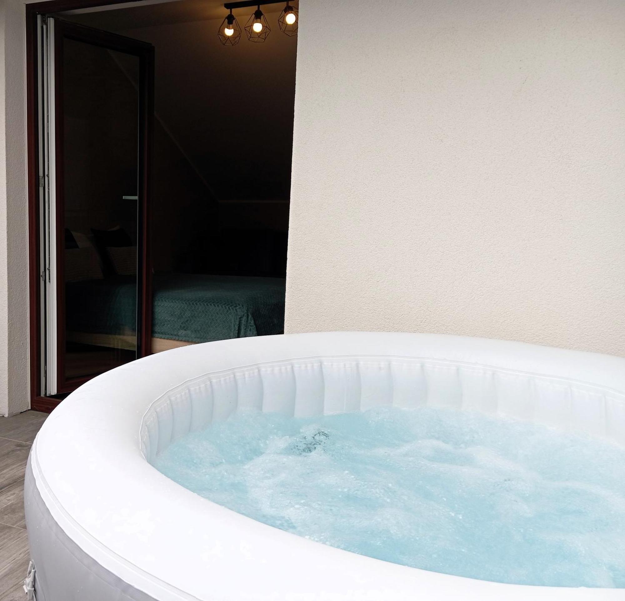 Apartament Olimpijska 54 Z Prywatnym Jacuzzi Na Tarasie ชเจอร์ค ภายนอก รูปภาพ